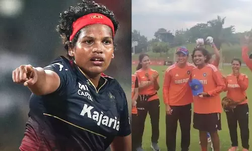 டி20-யில் அறிமுகமான வயதான வீராங்கனை- ஆஷா சோபனா சாதனை