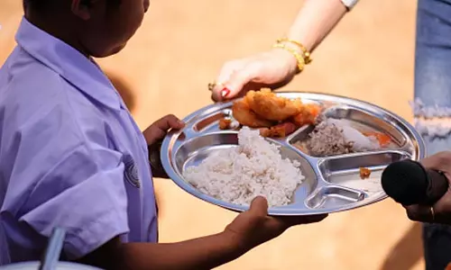 தானம் அளிக்கும்போது சொல்ல வேண்டிய மந்திரம்