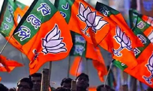 தெலுங்கானா ஆண்டு விழாவிற்கு சோனியா காந்தியை அழைத்ததற்கு பா.ஜ.க. எதிர்ப்பு