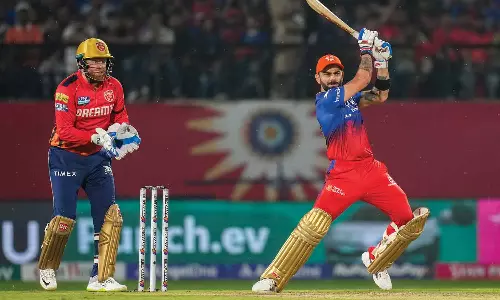 நடப்பு ஐ.பி.எல். தொடரில் 6வது அரைசதம் அடித்து அசத்திய விராட் கோலி