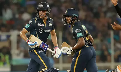 ஐபிஎல் வரலாற்றில் பார்ட்னர்ஷிப்பில் சாதனை படைத்த சுதர்சன் - சுப்மன் கில் ஜோடி