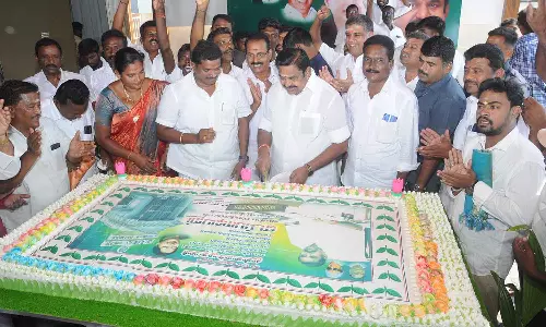 70-வது பிறந்தநாள் விழா- எடப்பாடி பழனிசாமிக்கு அ.தி.மு.க. நிர்வாகிகள், தொண்டர்கள் வாழ்த்து