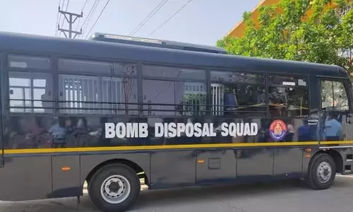 டெல்லி விமான நிலையம், 2 மருத்துவமனைகளுக்கு வெடிகுண்டு மிரட்டல்