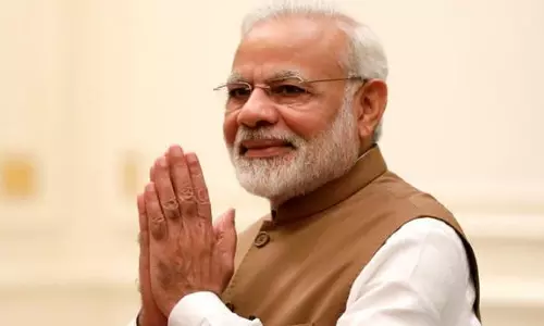 மேற்கு வங்க பேரணியில் பிரதமர் மோடிக்கு கிடைத்த அன்னையர் தின பரிசு