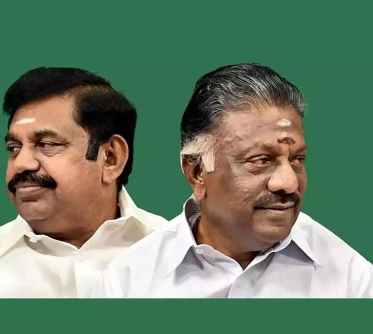 அ.தி.மு.க.வை கைப்பற்ற திரைமறைவு சூழ்ச்சிகள்- மவுனம் காக்கும் எடப்பாடி பழனிசாமி