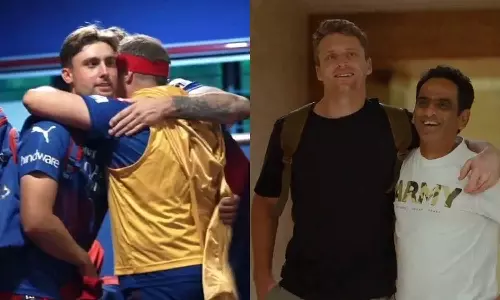 நாடு திரும்பிய இங்கிலாந்து வீரர்கள்- ஆர்சிபி அணிக்கு பின்னடைவு