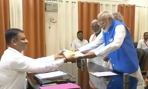 வாரணாசி தொகுதியில் வேட்புமனு தாக்கல் செய்தார் பிரதமர் மோடி