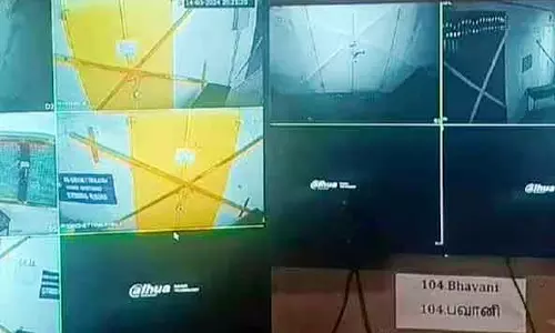 திருப்பூரில்  ஸ்ட்ராங் ரூமில்  25 நிமிடம் ஏற்பட்ட மின்தடையால் பரபரப்பு