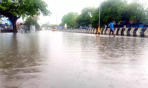 ராமேசுவரத்தில் சூறாவளி காற்றுடன் விடிய விடிய பெய்த கனமழை