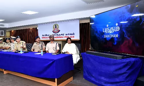 9499957575 எண்ணில் மூத்த குடிமக்கள் உதவிக்கு அழைக்கலாம்- முதியவர்களை பாதுகாக்கும் சென்னை போலீசின் பந்தம்