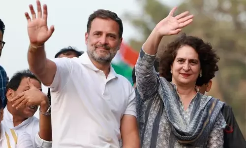 ரேபரேலி தொகுதியில்  பிரியங்கா-ராகுல்காந்தி  சூறாவளி பிரசாரம்