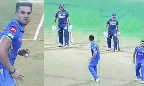 ஸ்டோய்னிசை வம்புக்கு இழுத்த அர்ஜூன் டெண்டுல்கர்- கேலி செய்த நெட்டிசன்கள்