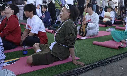 வடிவேலு பட பாணியில் போட்டி வைத்த தென்கொரியா