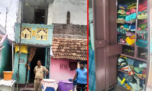 கட்டிட தொழிலாளி வீட்டில் ரூ.5 லட்சம் நகைகள் கொள்ளை