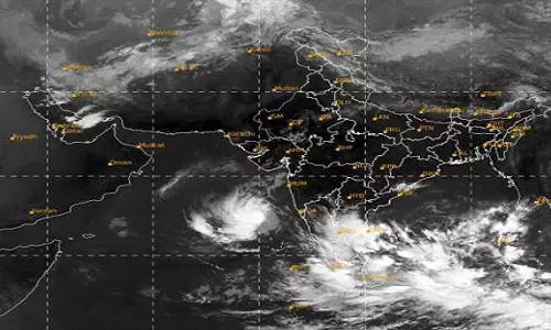 தென்மேற்கு வங்கக்கடலில் குறைந்த காற்றழுத்த தாழ்வு பகுதி- 2 நாட்களுக்கு ரெட் அலர்ட்