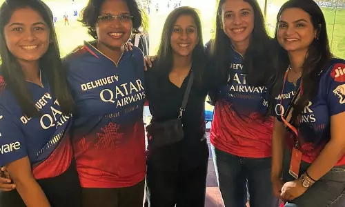 ஐபிஎல் 2024: பெங்களூரு ஆடவர் அணியை ஆதரிக்க வந்த பெங்களூரு மகளிர் அணி