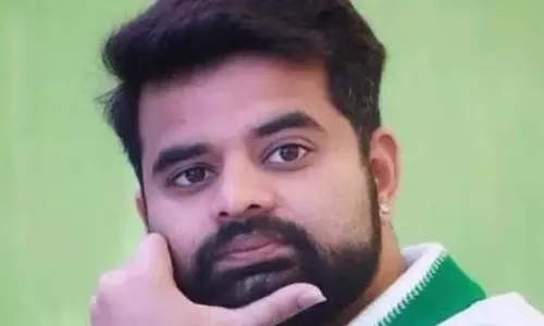 பாலியல் வழக்கில் சிக்கியுள்ள பிரஜ்வல் ரேவண்ணாவிற்கு பிடிவாரண்ட்