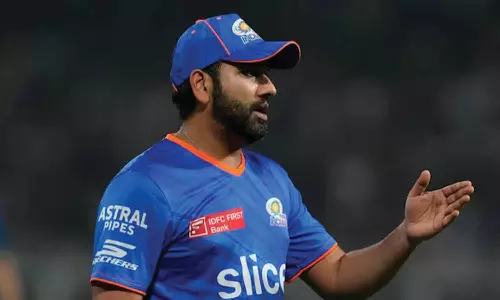 சொன்னா கேட்க மாட்டீங்களா? ஐ.பி.எல். ஒளிபரப்பாளரை சாடிய ரோகித் சர்மா