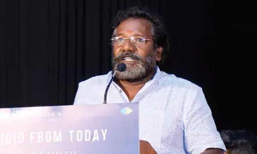 சினிமா உலகம் யாரையும் மதிக்காது - நடிகர் கருணாஸ்