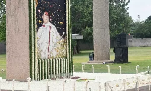 33-வது ஆண்டு நினைவு நாள்: நாளை ராஜீவ்காந்தி நினைவிடத்தில் காங்கிரஸ் சார்பில் மலர் அஞ்சலி