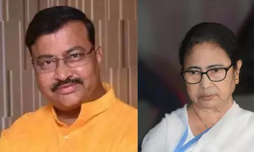 வாக்காளர் பட்டியலில் பெயர் நீக்கம்: வாக்களிக்க முடியாமல் திரும்பிய மம்தா பானர்ஜியின் சகோதரர்