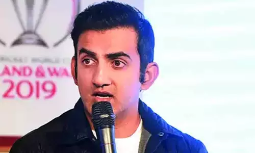 காலில் விழாததால் வாய்ப்பு கொடுக்கல.. உண்மையை உடைத்த கம்பீர்