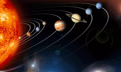 ஒரே நேர்கோட்டில் 4 கிரகணங்கள்- ஆளுங்கட்சிக்கு சாதகமான சூழல் : பிரபல ஜோதிடர் கணிப்பு