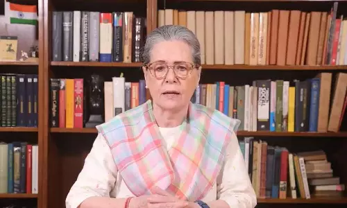 ஏழு தொகுதிகளிலும் அமோக வெற்றியை தாருங்கள்: டெல்லி மக்களுக்கு சோனியா வேண்டுகோள்