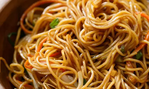 நூடுல்ஸ் சாப்பிடுவதால் ஏற்படும் பிரச்சனைகள்