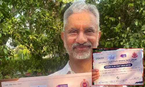 வாக்களித்ததற்காக வெளியுறவுத்துறை மந்திரி ஜெய்சங்கருக்கு சான்றிதழ்: ஏன் தெரியுமா?