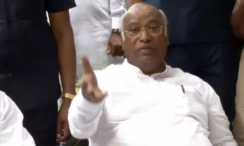 விஷத்தைக் கண்டால் விலகி இருக்கச் சொல்கிறேன்... ஆனால் பிரதமர் மோடி - கார்கே ஆதங்கம்