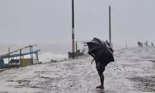 நெருங்கும் ரீமால் புயல்- வங்க தேசத்தில் லட்சக்கணக்கானோர் வெளியேற்றம்