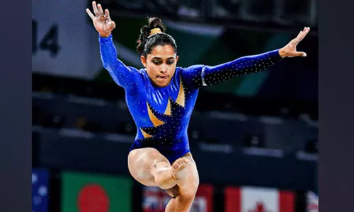 ஆசிய சாம்பியன்ஷிப்பில் இந்தியா அசத்தல்: முதல் தங்கம் வென்றார் தீபா கர்மாகர்