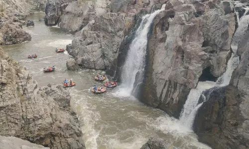 ஒகேனக்கல்லுக்கு நீர்வரத்து வினாடிக்கு 3 ஆயிரம் கன அடியாக அதிகரிப்பு