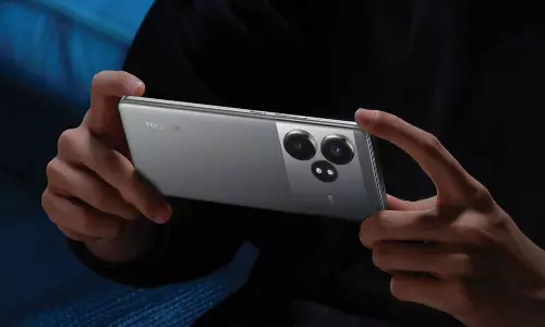 ரூ. 6,000 தள்ளுபடியுடன் முன்கூட்டியே விற்பனைக்கு கிடைக்கும் ரியல்மி GT 6T