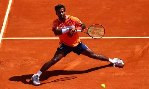 பிரெஞ்சு ஓபன் டென்னிஸ்: முதல் சுற்றில் சுமித் நாகல் தோல்வி