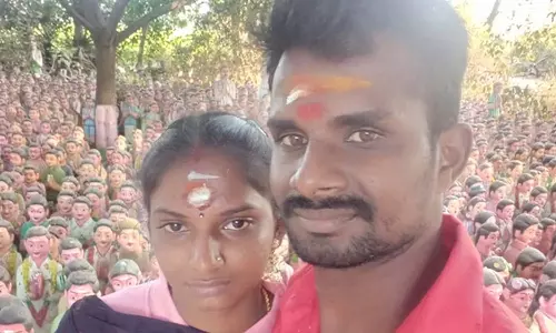 கணவன், மனைவி ஒரே சேலையில் தூக்குப்போட்டு தற்கொலை