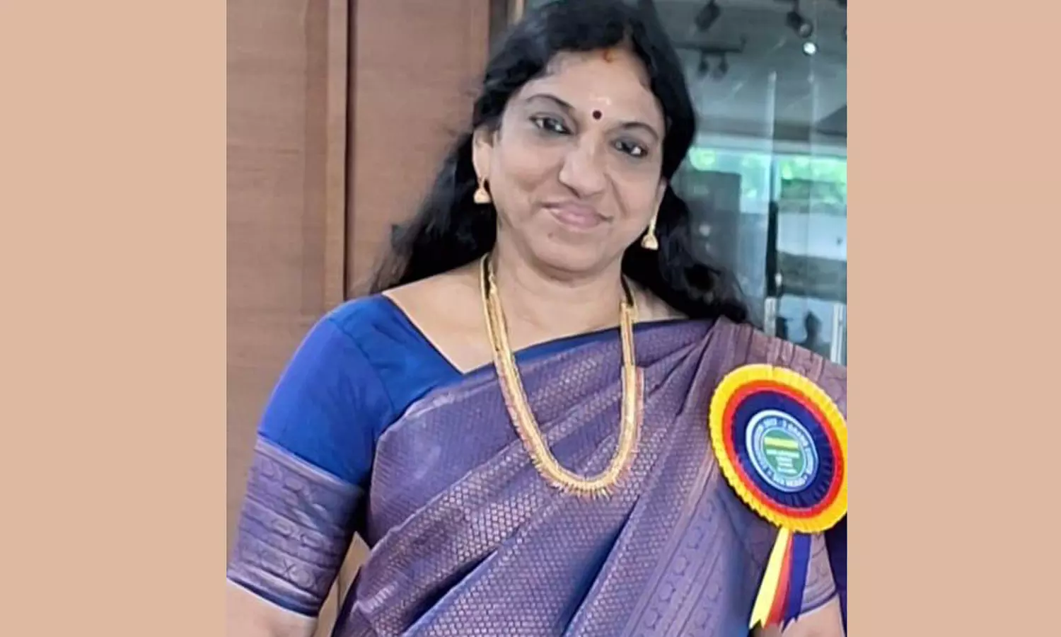 இர.தேன்மொழி