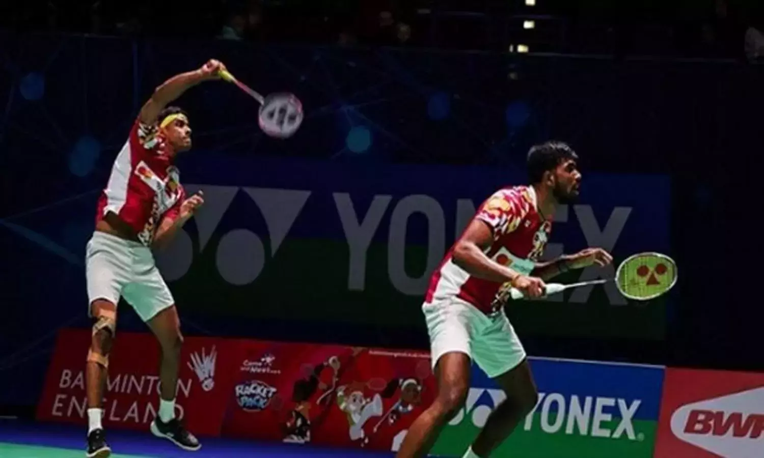 சிங்கப்பூர் ஓபன் பேட்மிண்டன்: அதிர்ச்சி தோல்வி அடைந்த சாத்விக்-சிராக் ஜோடி