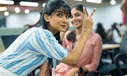 லவ் டுடே நடிகருடன் ரொமான்ஸ் செய்ய காத்திருக்கும் பிரேமலு அழகி?