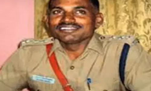 என்கவுண்டர் ஸ்பெஷலிஸ்ட் ஏ.டி.எஸ்.பி. வெள்ளதுரை சஸ்பெண்ட்