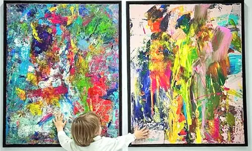 ரூ.5.8 லட்சத்திற்கு ஏலம் போன 2 வயது சிறுவனின் ஓவியம்