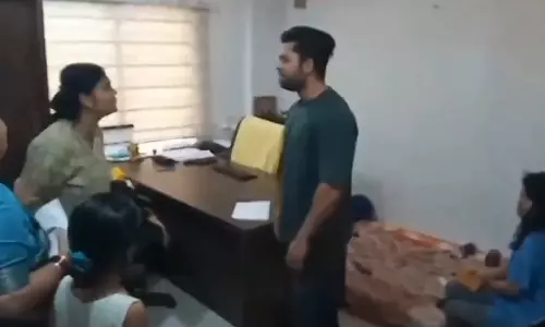 மற்றொரு பெண்ணுடன் உல்லாசம்- கணவரை கையும் களவுமாக பிடித்த முன்னாள் அழகி