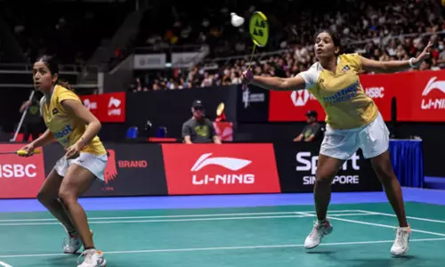 சிங்கப்பூர் ஓபன் பேட்மிண்டன்: இந்திய ஜோடி அரையிறுதியில் தோல்வி
