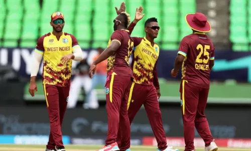 பப்புவா நியூ கினியாவை 136 ரன்களில் கட்டுப்படுத்தியது வெஸ்ட் இண்டீஸ்