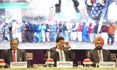 நாங்கள் காணாமல் போகவில்லை: கிண்டலாக பதிலளித்த தலைமை தேர்தல் ஆணையர்