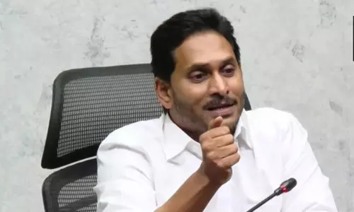 ஆந்திர கவர்னருக்கு ராஜினாமா கடிதம் அனுப்பிய ஜெகன்மோகன் ரெட்டி