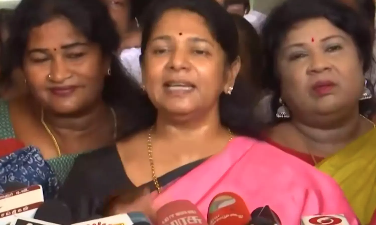 தகுதி பற்றி பேசிய அண்ணாமலை... வெற்றி பெற்ற பிறகு பதிலளித்த கனிமொழி தகுதி பற்றி பேசிய அண்ணாமலை... வெற்றி பெற்ற பிறகு பதிலளித்த கனிமொழி