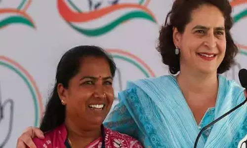 குஜராத்தில் 10 ஆண்டுகளுக்கு பிறகு வெற்றி பெற்ற காங்கிரஸ் பெண் வேட்பாளர் அசத்தல்