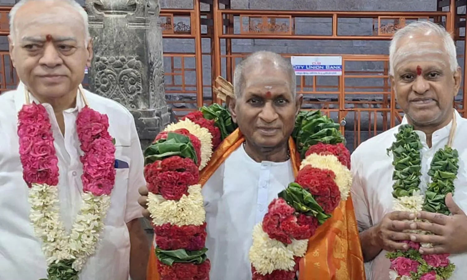 இசையமைப்பாளர் இளையராஜா திருவண்ணாமலை கோவிலில் சாமி தரிசனம்